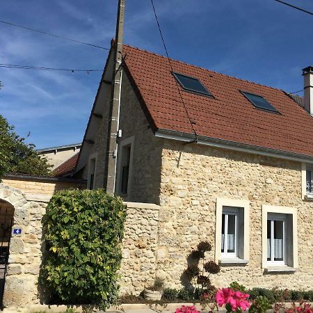 Gite La Nuit Etoilee Chez Champagne Mathelin Mareuil-le-Port Экстерьер фото