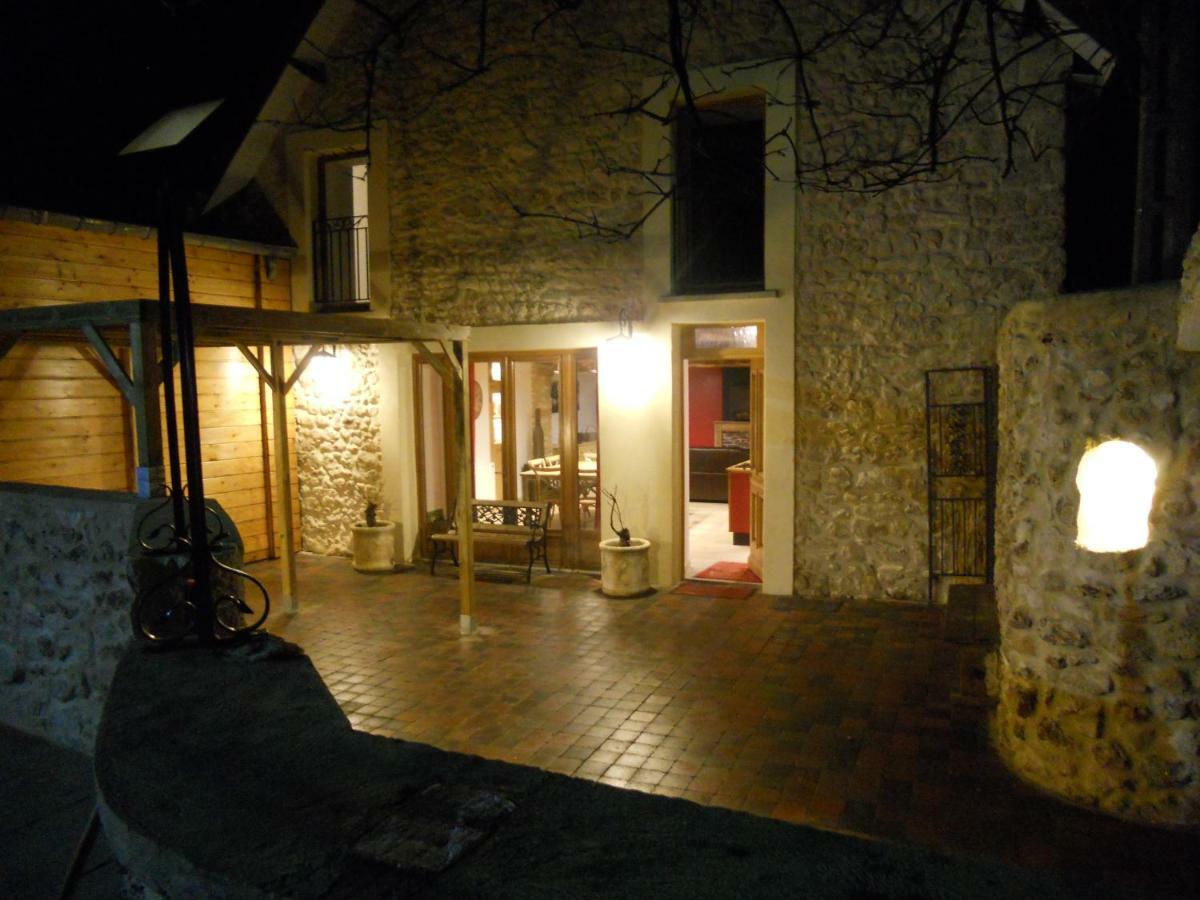 Gite La Nuit Etoilee Chez Champagne Mathelin Mareuil-le-Port Экстерьер фото